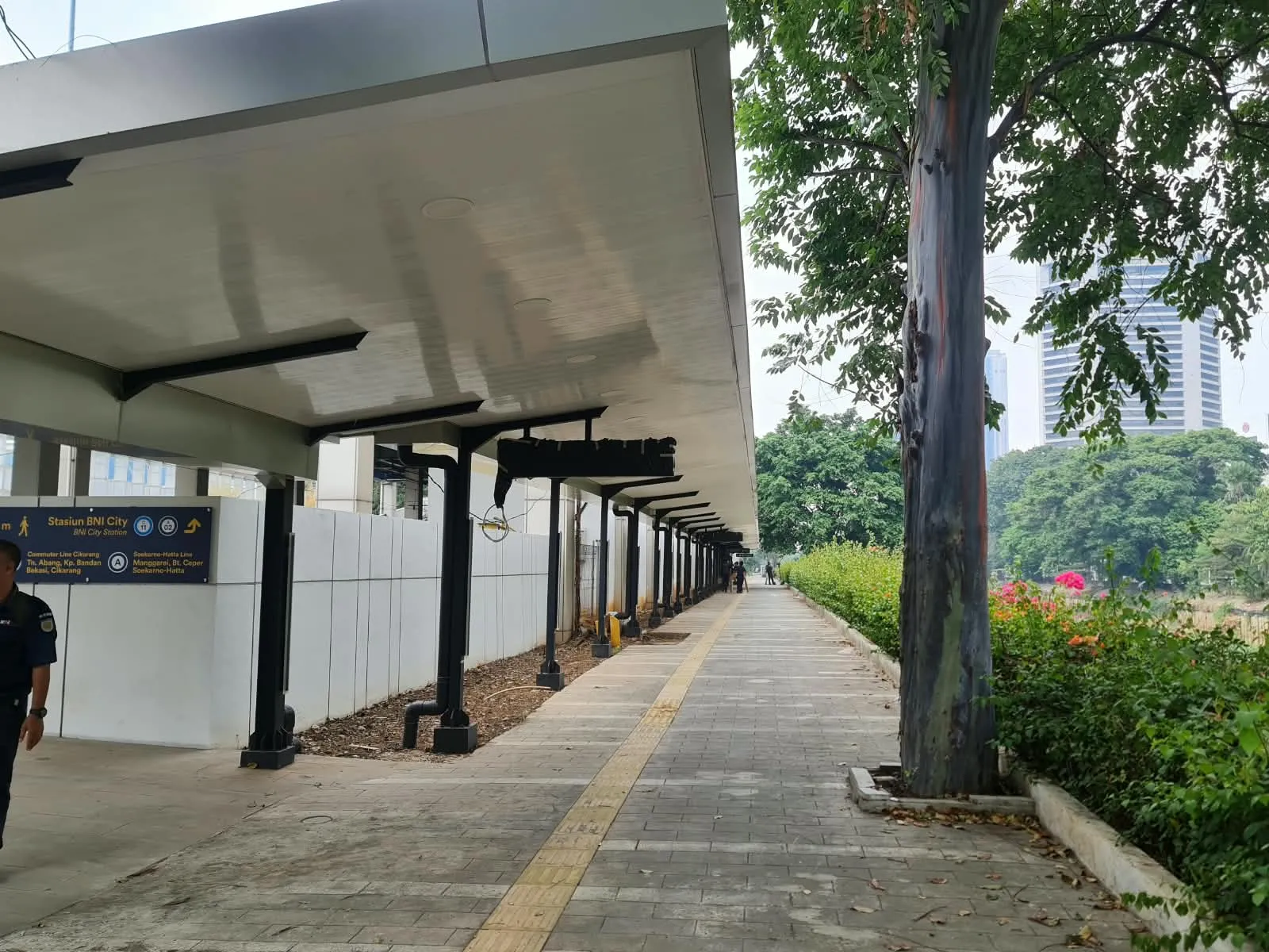 Bukan Sekadar Penutupan Stasiun Karet: Ada Apa di Balik Integrasi dengan BNI City?